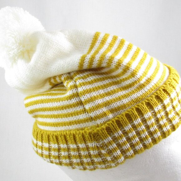 NEW Knit Beanie Pom Pom Cap, Fleece Lined, Books Are Life Patch, Book Lover Gift - Picture 3 of 5